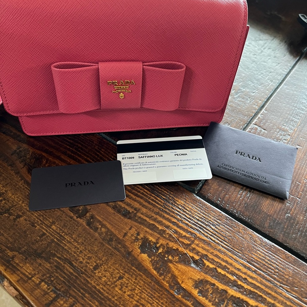 Prada cross body bow front beautiful pink